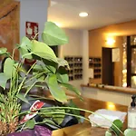 Hotel Seva 2*